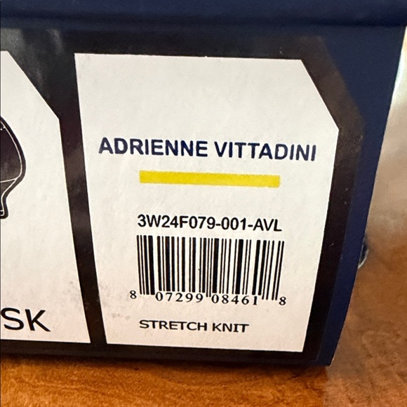 Adrienne Vittadini Women's Skippy Stretch Kitten Heel Pumps - Picture 10 of 13